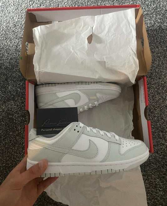 Nike dunk low 'photon dust'